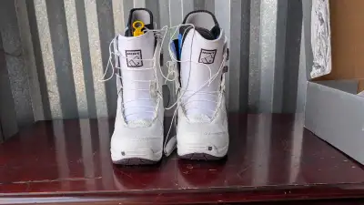Burton Mint Women's Snowboard Boots, View more