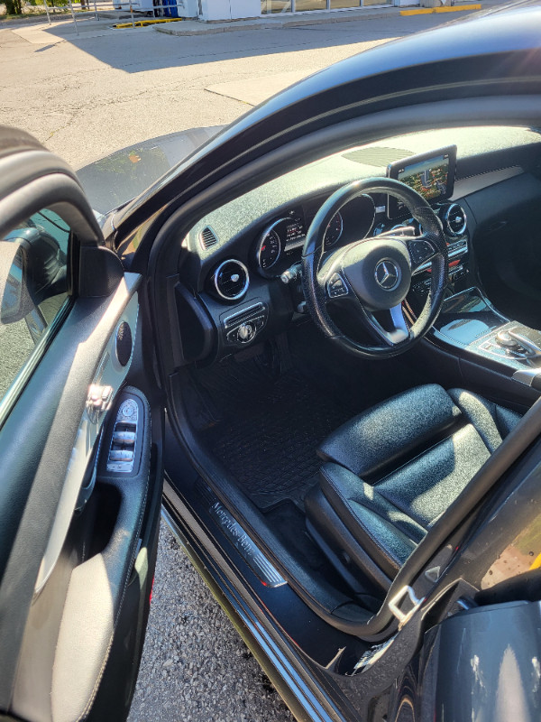 2015 Mercedes C300 Fuel Efficient! Clean! Low KMs! in Cars & Trucks in Oshawa / Durham Region - Image 4