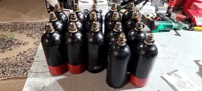 Selling co2 tanks that dont get used for paintballs I have 12 tanks. $50 each. Package deal of $600...