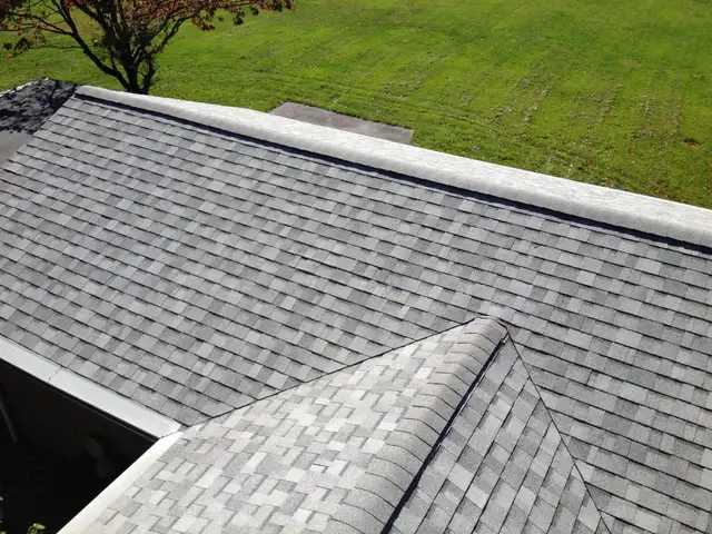 Eavesdrop Gutter Roof Repair Replacement & Leak Fix Affordable 62864360023170122