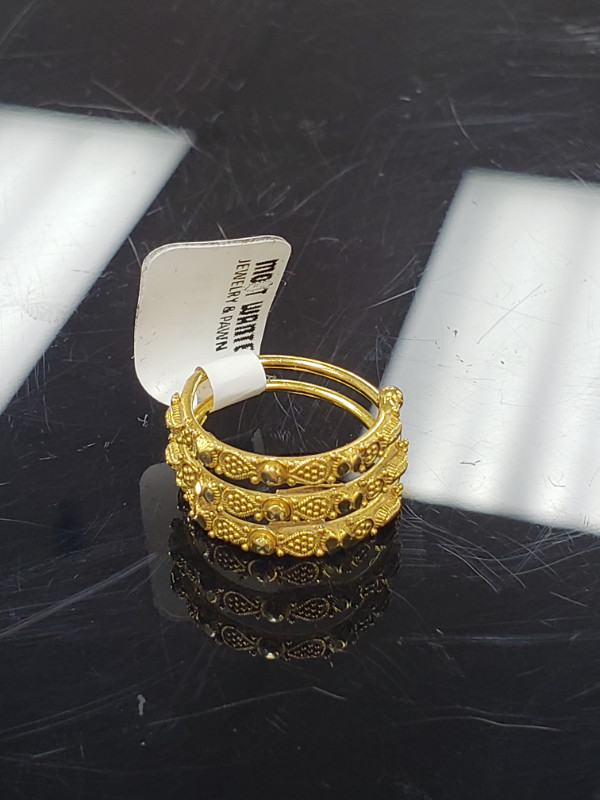 yellow gold stacked ring in Jewellery & Watches in Cole Harbour - Image 2