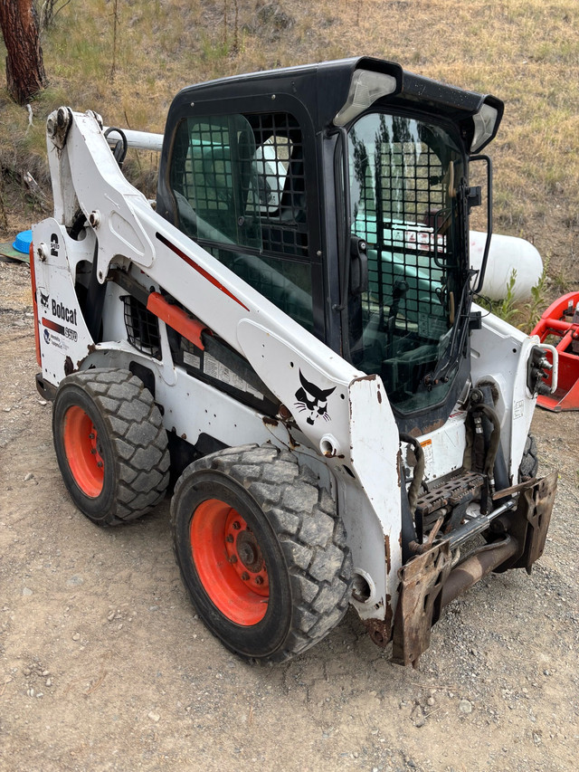 bobcat s570 in Heavy Equipment in Penticton