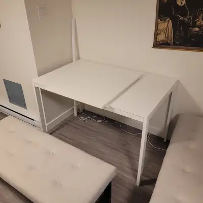 Extendable Table. As new., View more