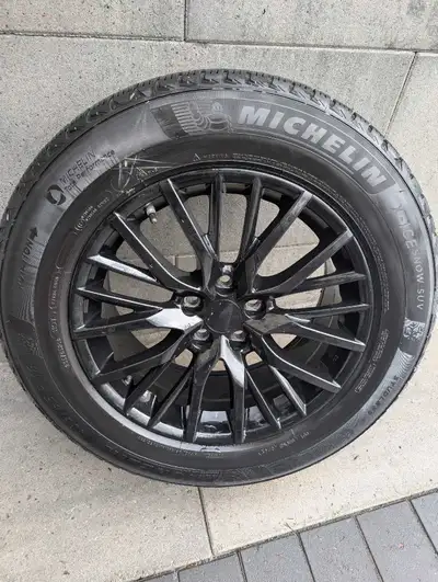Michelin winter set tire with the following specifications: 235/65R18. Wheel pattern for mounting 5x...