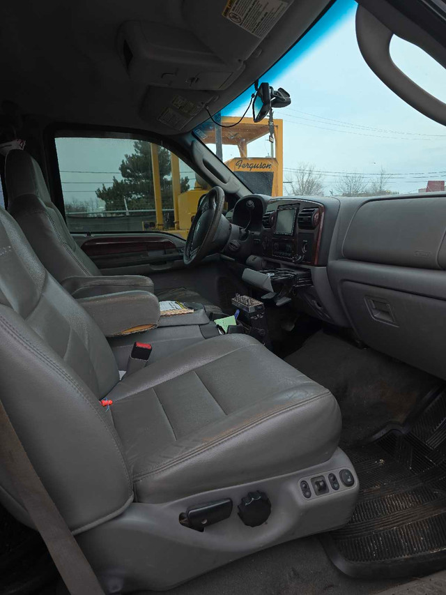 2006 Ford  f250 in Cars & Trucks in Hamilton - Image 2