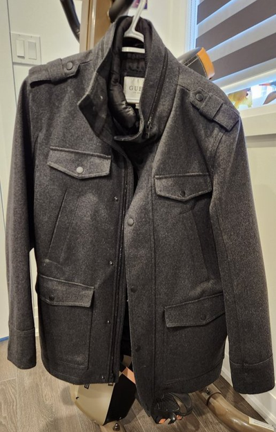 Guess men's winter coat size large, View more