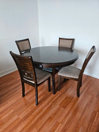 Round dining table + 4 dining chairs