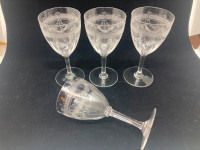 RARE 4 coupes à vin cristal mousseline 1920