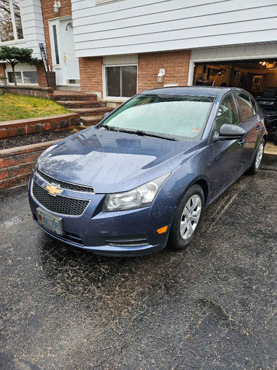 13 Chevrolet cruze 37km