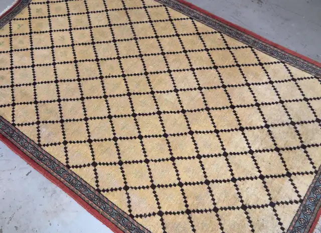 Vintage Wool Handmade Persian rug,6.9 x 4.3 ft,one-of-a-kind in Rugs, Carpets & Runners in Markham / York Region - Image 5