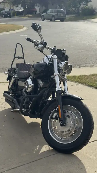 2013 Harley Davidson Fat Bob 103 Cubic Inch Engine 24030 km Harley Davidson Quick Detach Sissy Bar /...