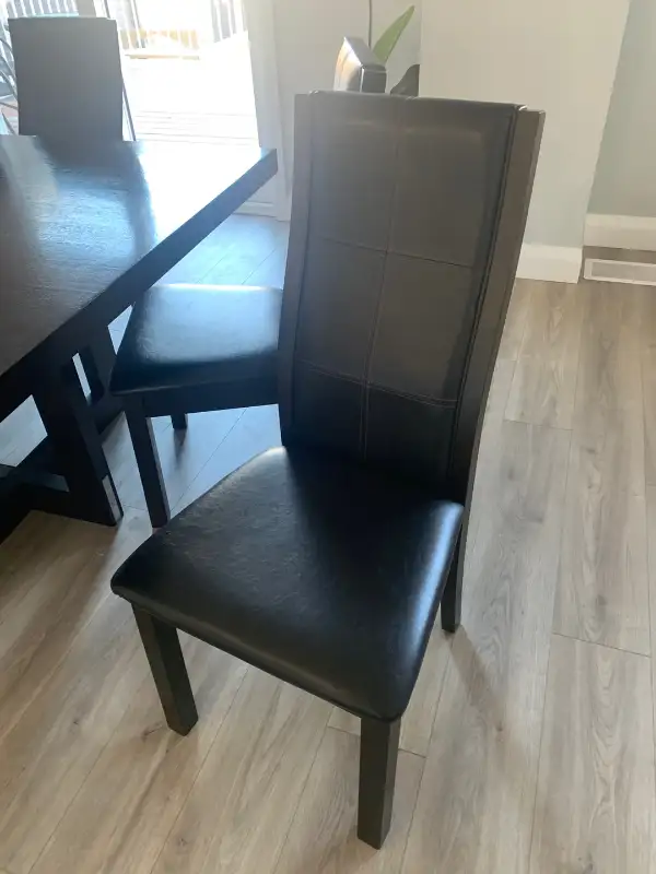 5 Dining Chairs in Dining Tables & Sets in Kingston - Image 8