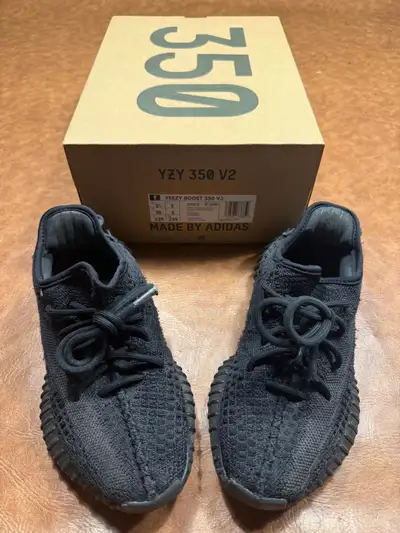 yeezy in All Categories in Winnipeg | Kijiji Marketplaces