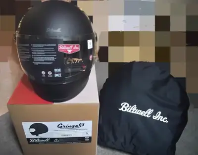 Brand new DOT approved helmet. Only removed from the box for pictures.