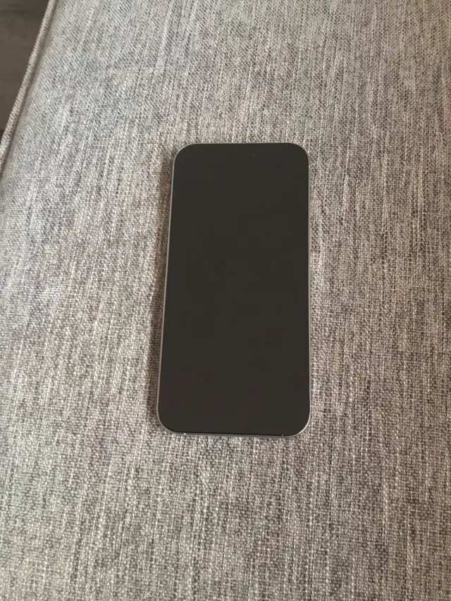 Apple iPhone 16 Pro Max 256GB - Pearl White  in Cell Phones in Cambridge - Image 3