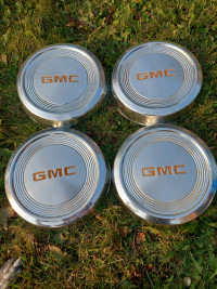 4 vintage gmc truck hub caps 