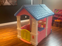 Little tykes playhouse-excellent condition. $75 no delivery.