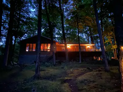 Welcome to Bonnie Stroma Cottage: this beautiful 3-bedroom cottage sits on 132 ft of private waterfr...