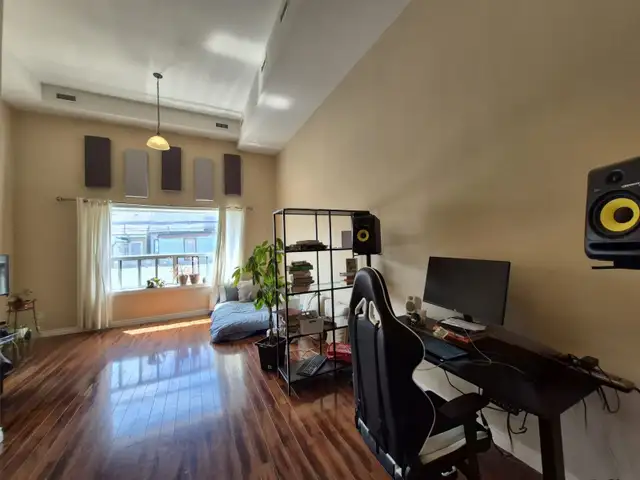 COMMERICAL BUILDING FOR SALE, QUEEN STREET WEST!63008312229763124
