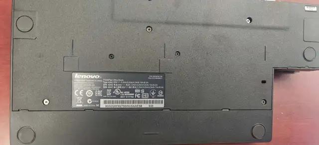 Lenovo Thinkpad laptop docking station 40A2 in Laptop Accessories in Markham / York Region - Image 4