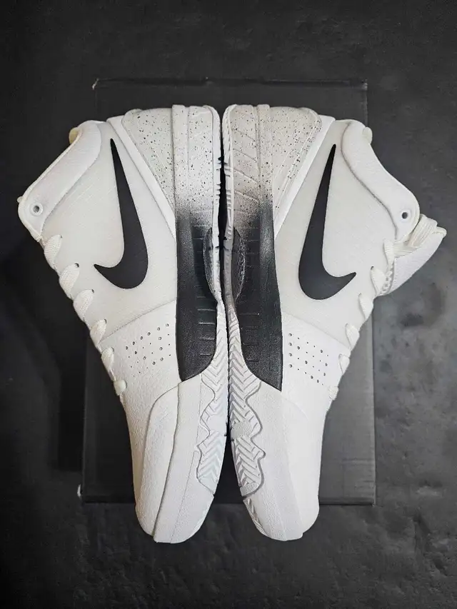 Kobe 4  DeRozan Spurs PE in Men's Shoes in Mississauga / Peel Region - Image 5