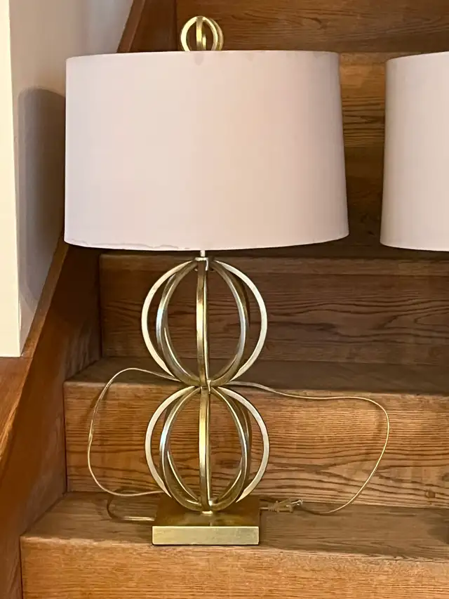 VINTAGE ARTERIORS PAIR OF TANNER KENZIE TABLE LAMPS SPHERE GOLD in Indoor Lighting & Fans in City of Montréal - Image 3