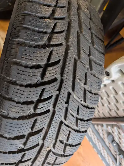 4 BF GOODRICH 235 X 65 R 17 SNOW TIRES AND RIMS BALANCED AND READY TO INSTALL THEY ARE IN EXCELLENT...