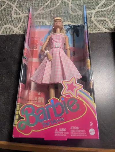 Ken and Barbie Dolls. Brand New! In great condition! Sealed and have not been opened. Characters bas...