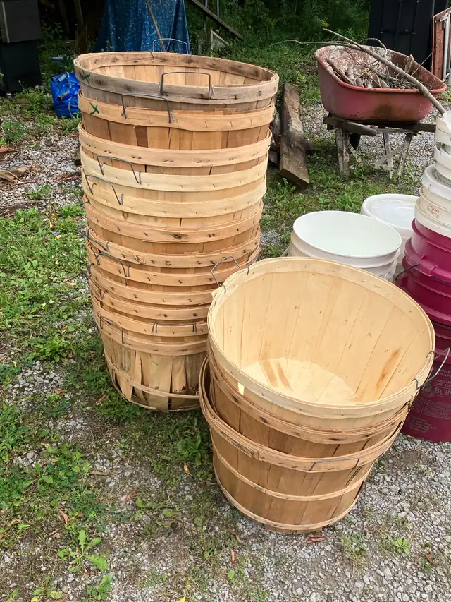 Wooden Bushel Baskets 14 total