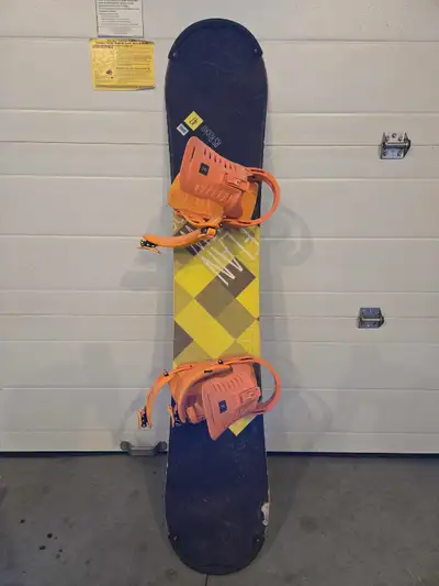 Im selling a Rossignol RS Rocker 47 snowboard. It is in good condition, includes bindings and is rea...