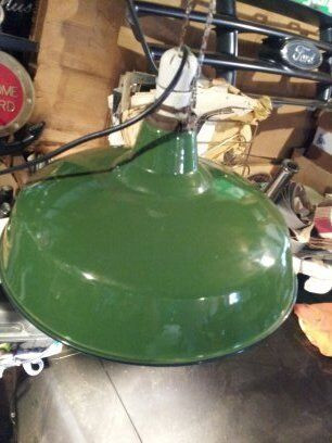 antique green enamel industrial light in excellent condition in Indoor Lighting & Fans in Trenton