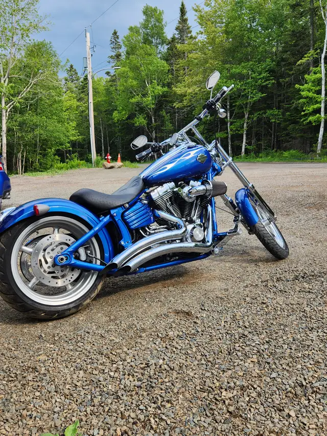 2008 Harley Davidson Rocker C in Street, Cruisers & Choppers in Cape Breton - Image 4