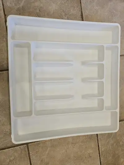Never used. 29"w x 19"d