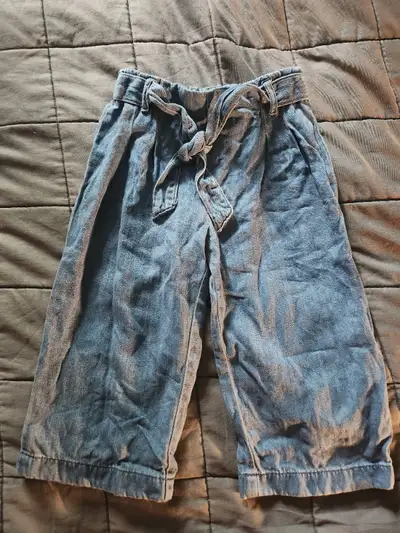 Lot de vêtements pour fille 5 ans, View more