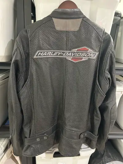 Harley Davidson men’s leather jacket Large, View more