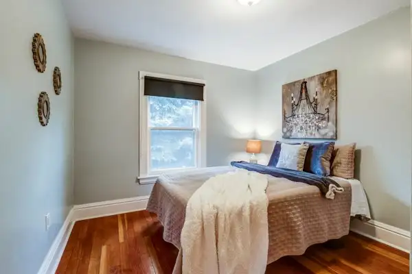 FULLY FURNISHED ROOM IN CLEAN QUIET HOUSE ALL UTILITIES INCLUDED63804706177411121