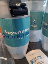 Seychelle pH20 Pure Water Bottle with Internal Filter - New