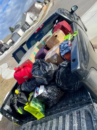 Truck for hire w/ 6.6ft box! (Moving, Deliveries, Junk Removal) - Pick up truck with 6.6ft box avail...