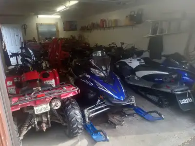 2011 Yamaha Apex SE. Excell cond. New studded track, C & A pro skiis. Works great. Newer batt. $4000...