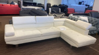Canapé d'angle moderne et chic disponible chez EconoPlus