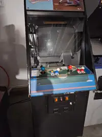 Full size arcade machine 