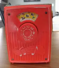 Vintage Fisher Price Music Box #759 Do Re Me