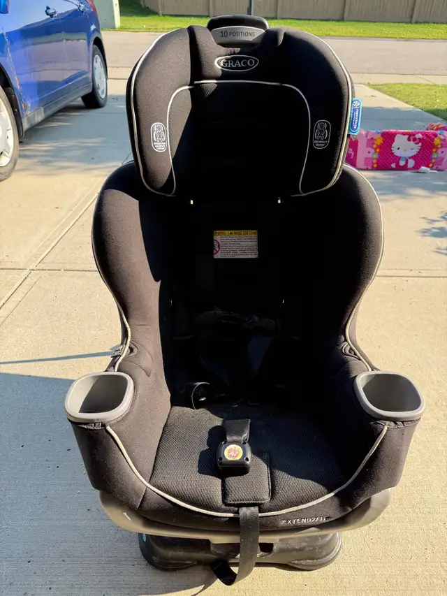 Graco 2 in 1 car seat in Strollers, Carriers & Car Seats in Edmonton - Image 3