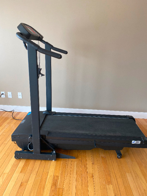 !!! Free Spirit Club Series Electric Treadmill !!! in Exercise Equipment in Strathcona County