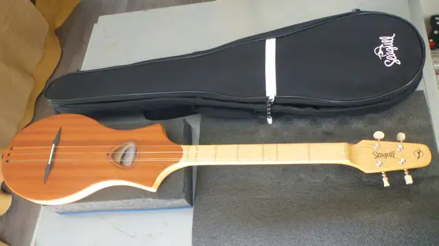 SEAGULL MERLIN M4 MAHOGANY TOP in Guitars in Laval / North Shore - Image 4