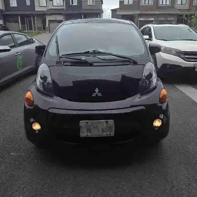 Electric car 123,000 km with 16 kWh battery. Can be charged from regular 110V household outlet (leve...