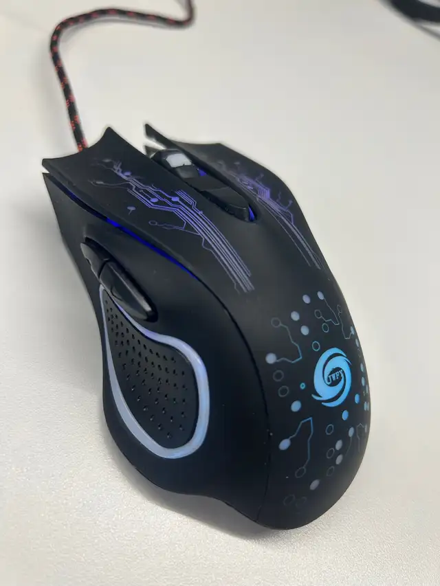 Color changing  Gaming Mouse in Mice, Keyboards & Webcams in City of Montréal - Image 4