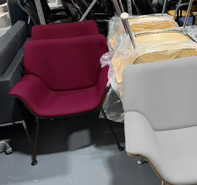 Herman Miller Lounge Chairs 2 available price per chair