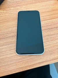 Selling  iphone XR 128 GB, 95% battery health, in good condition