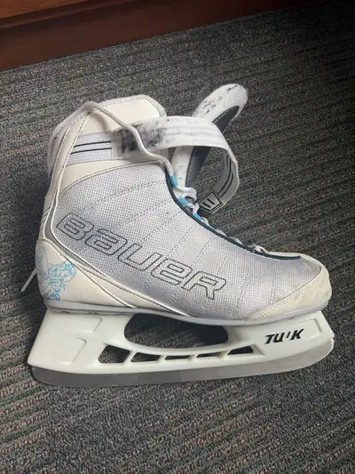 Bauer skates size US 10, View more